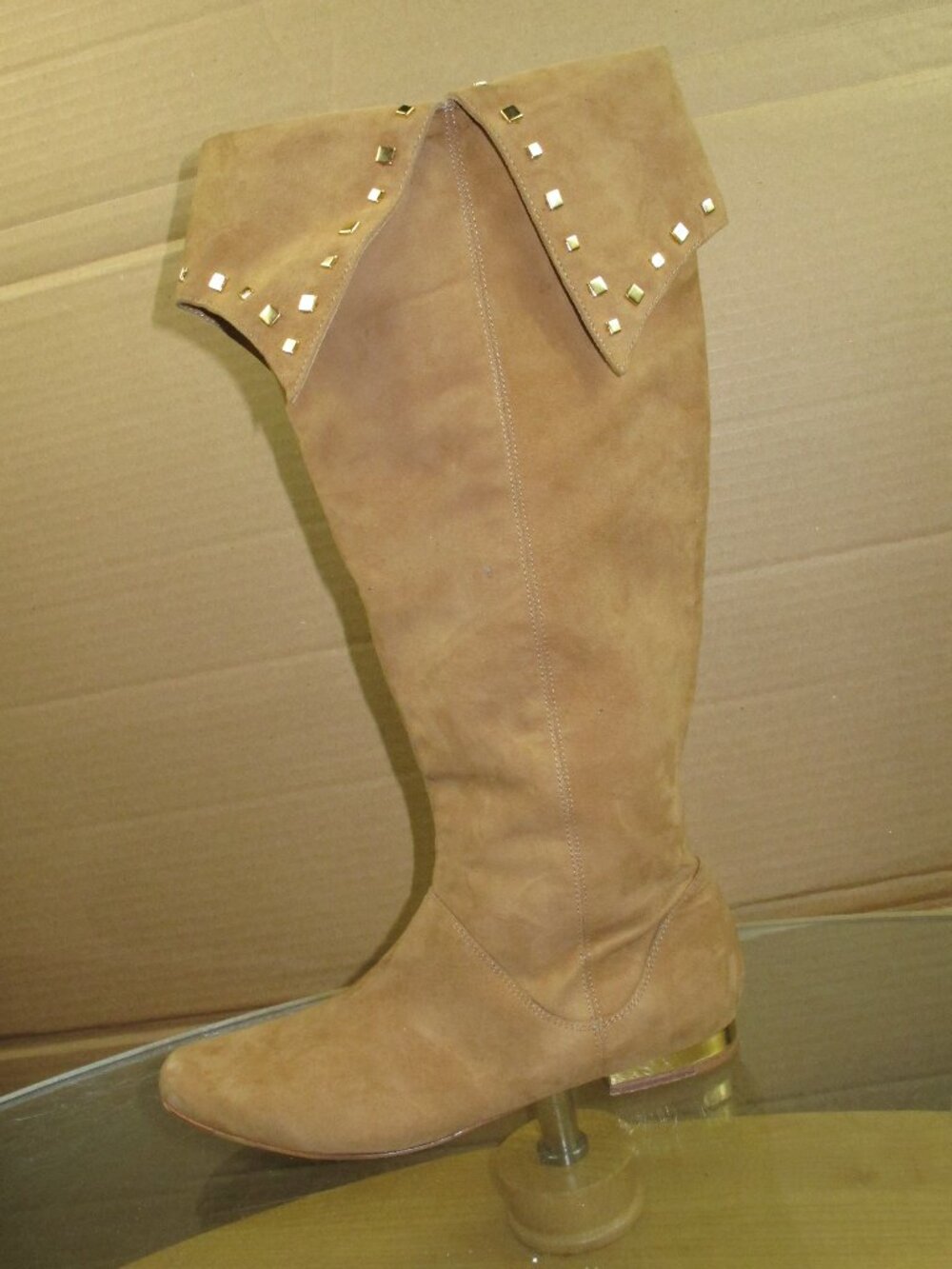 Saks Fifth Avenue Women’s Knee High Studded Leather  Boots Tan Size 6 M